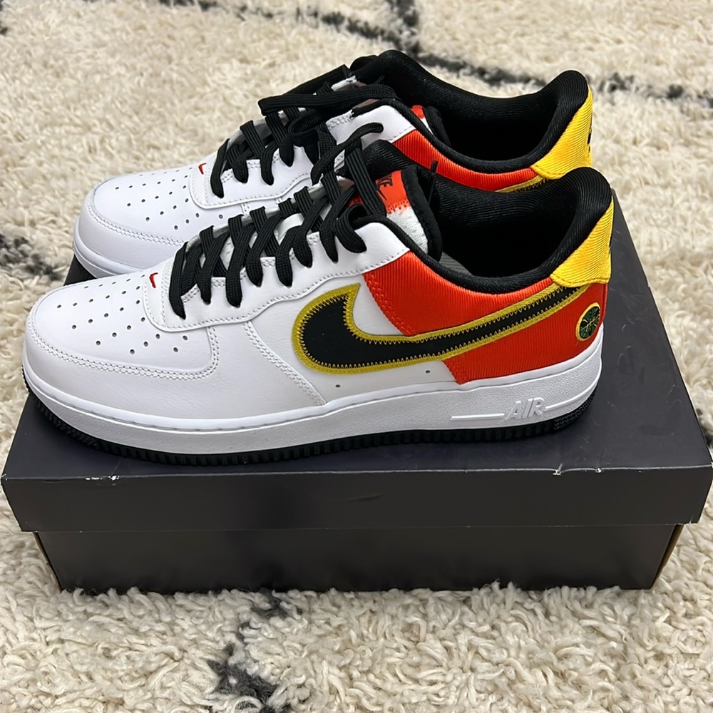 Brand new in box Air Force 1' 07 LVB